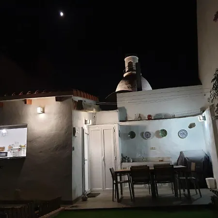 Lala's House 펜션 잉헤니오